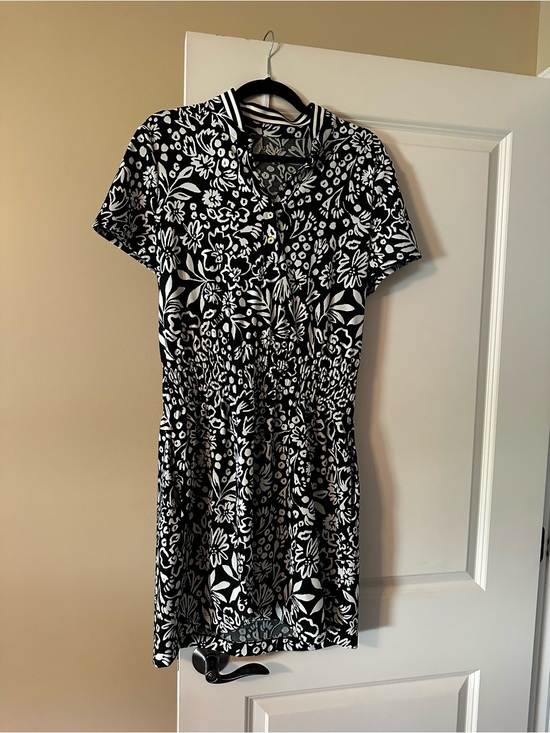 Lilly Pulitzer Dresses & Skirts - Lilly Pulitzer Black and White love luxletic Dress with shorts